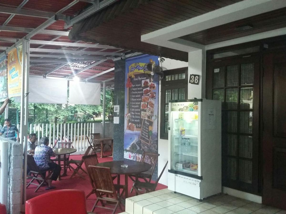 Mayestik Guest House Syariah Jakarta Exterior photo
