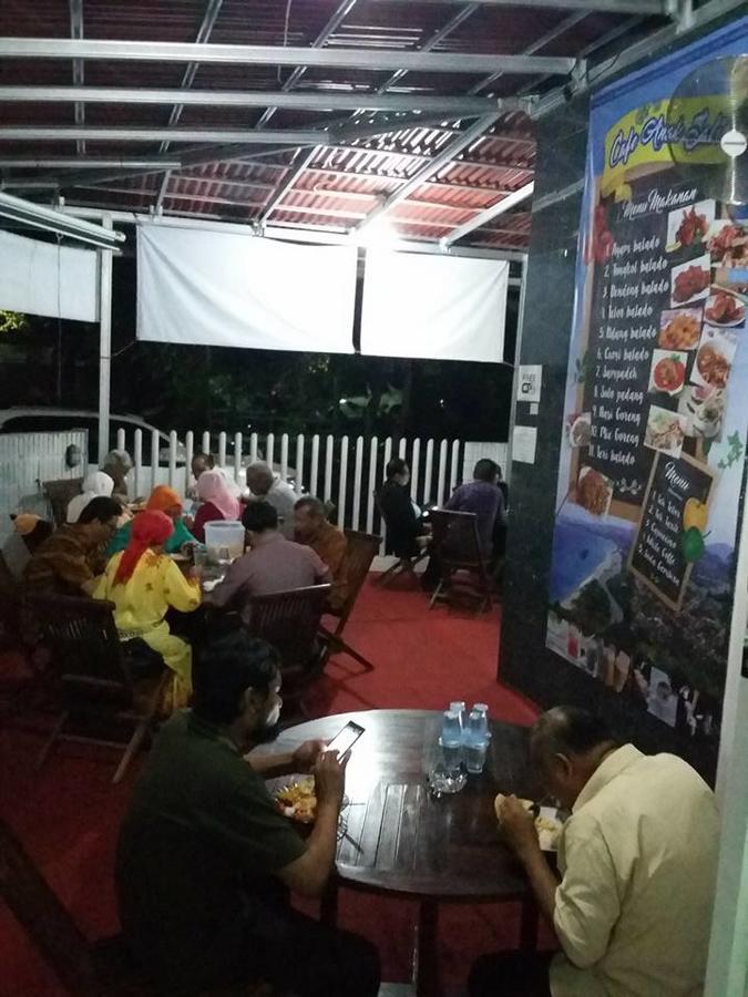Mayestik Guest House Syariah Jakarta Exterior photo