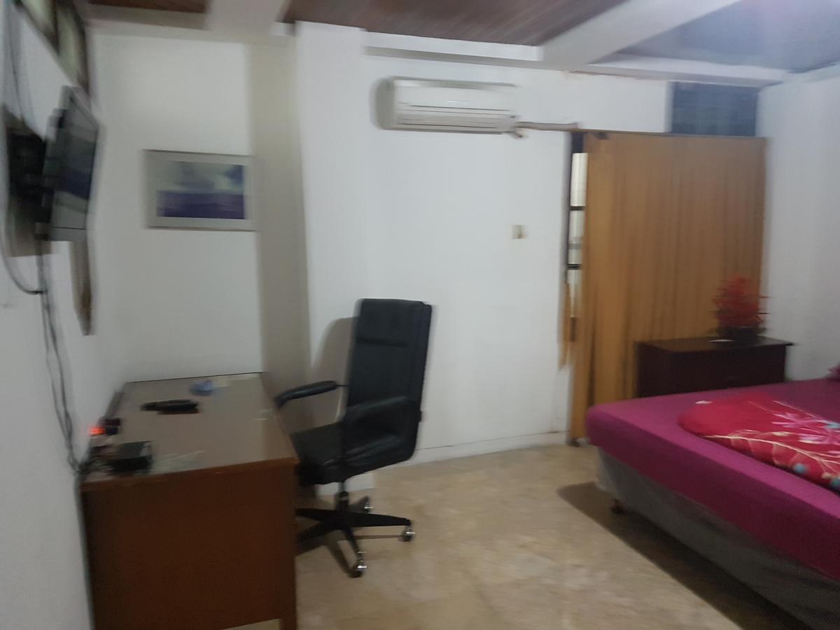 Mayestik Guest House Syariah Jakarta Exterior photo